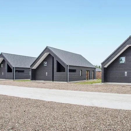 4 Bedroom Amazing In Romo Semesterbostad