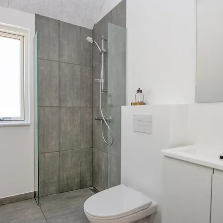 Semesterbostad 4 Bedroom Amazing In Romo